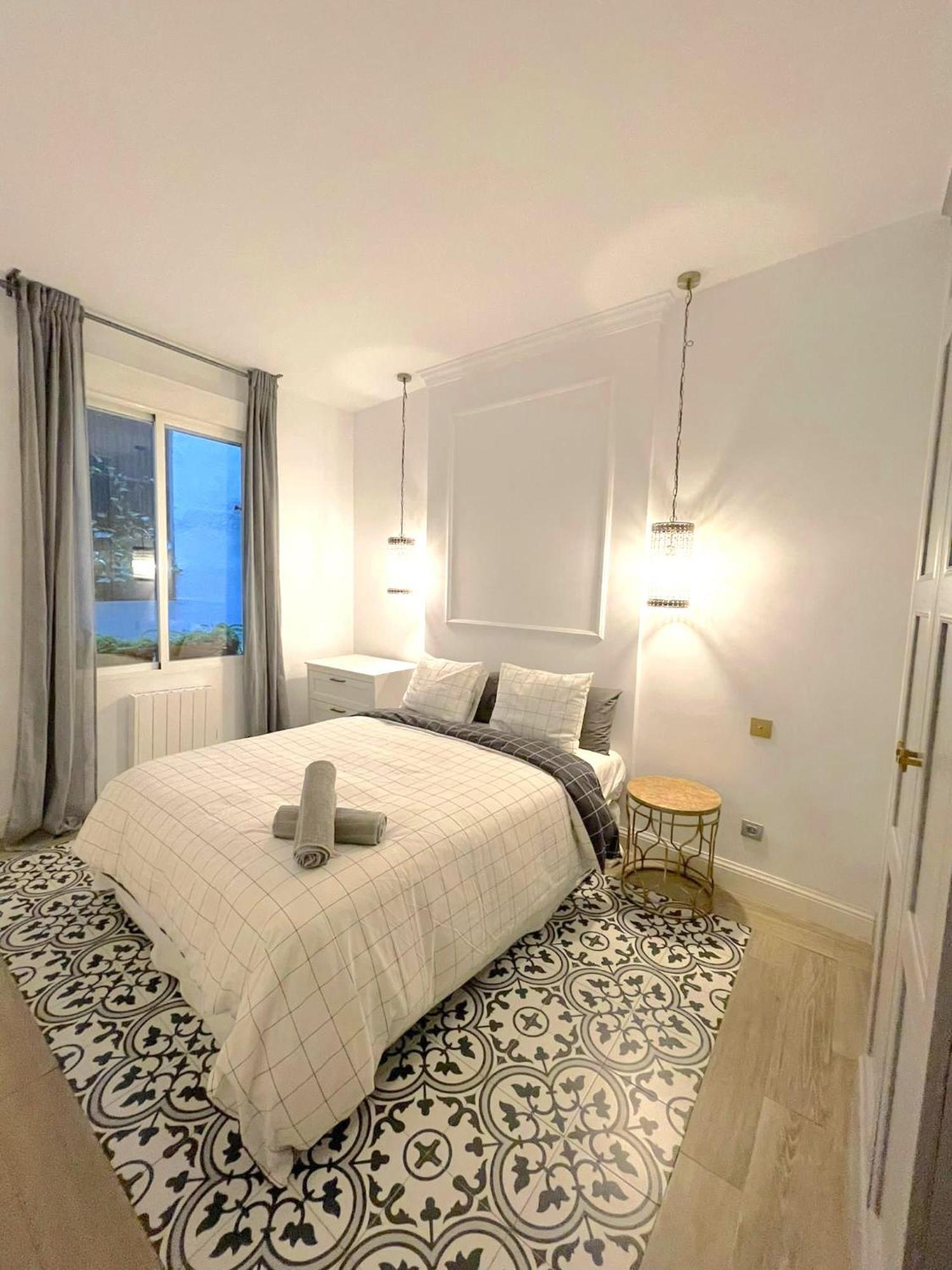 New Apartment In City-Center, Gran Via Madrid Eksteriør bilde